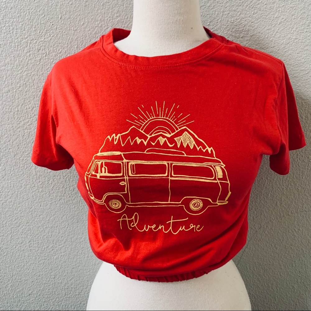 Circlex adventure camping red cropped top S
